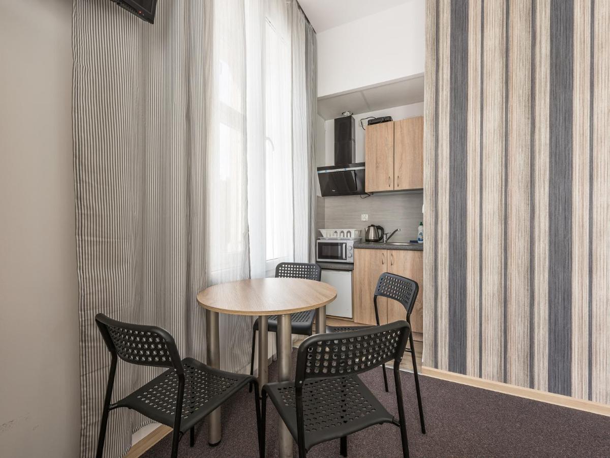 70S Guest Room Краків Екстер'єр фото
