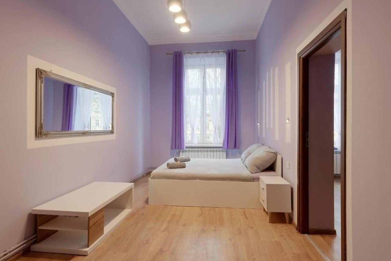 70S Guest Room Краків Екстер'єр фото
