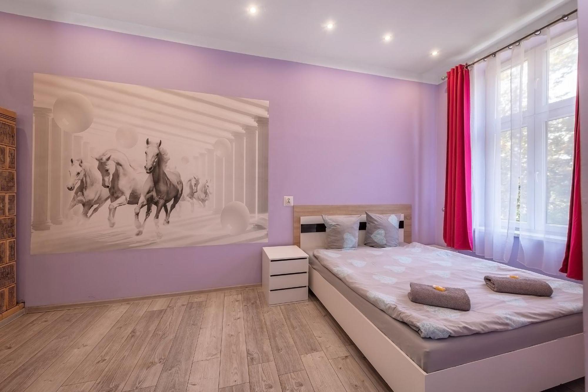 70S Guest Room Краків Екстер'єр фото