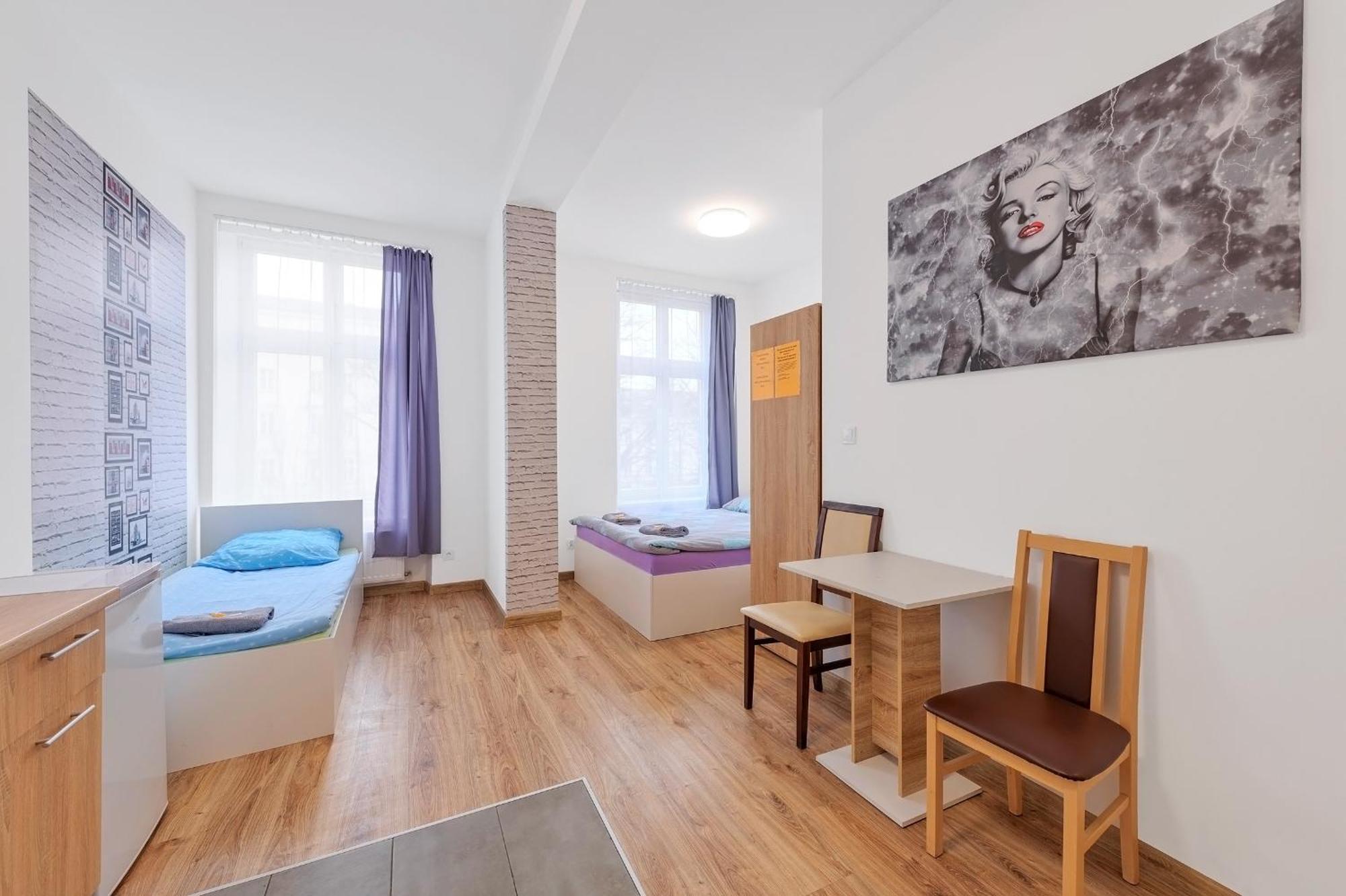 70S Guest Room Краків Екстер'єр фото