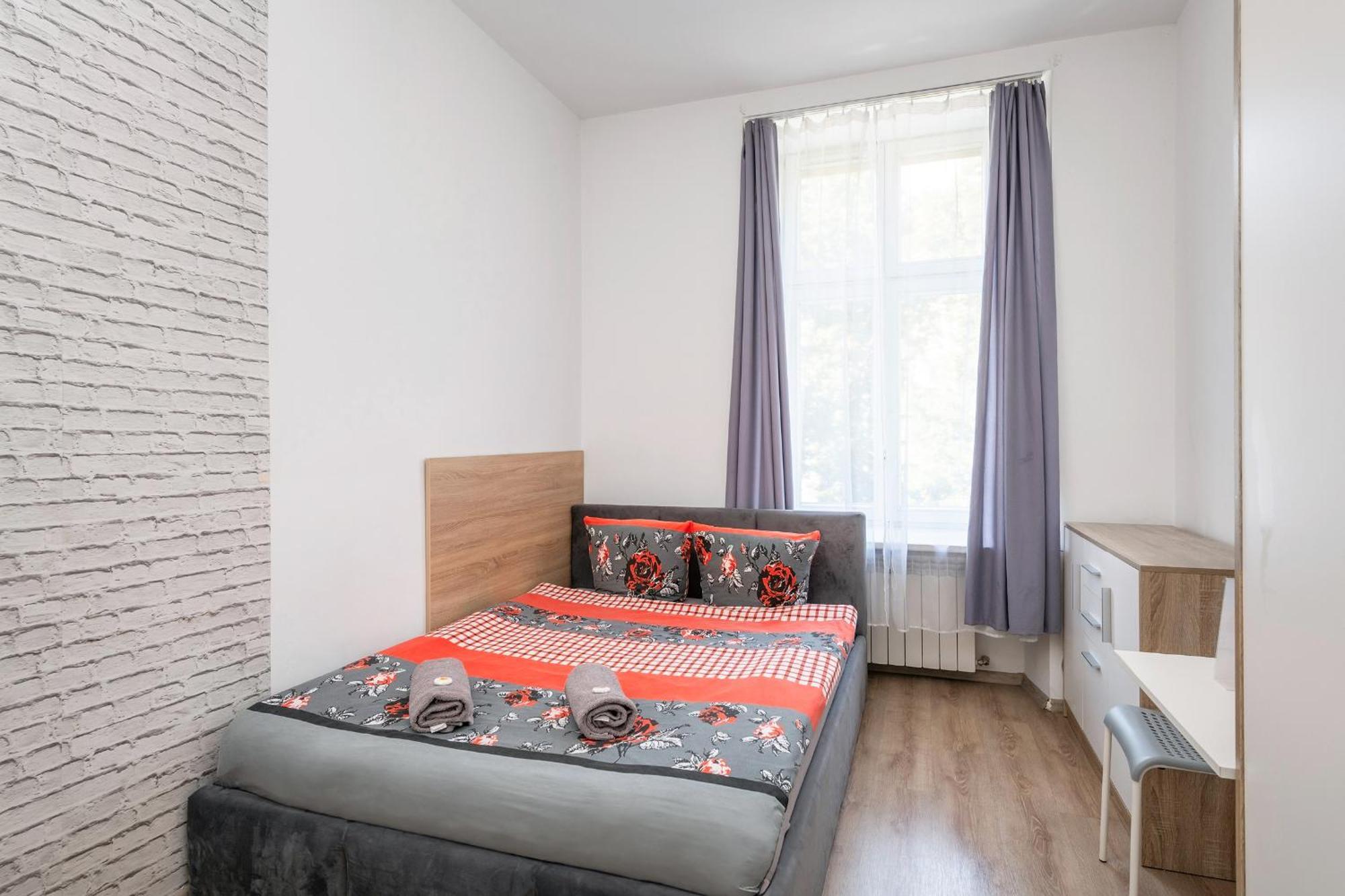 70S Guest Room Краків Екстер'єр фото